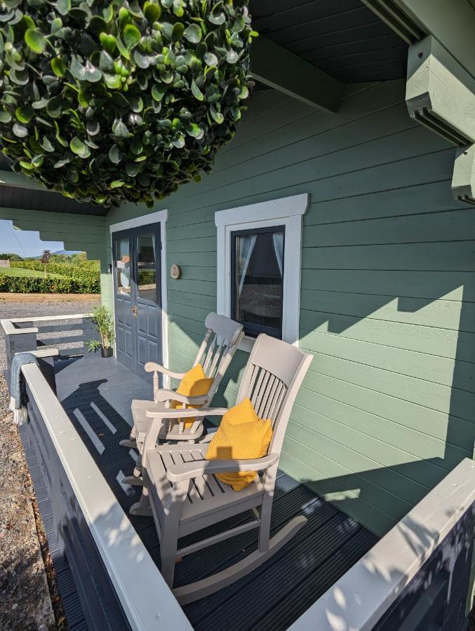 Westport Country Chalets Exterior photo